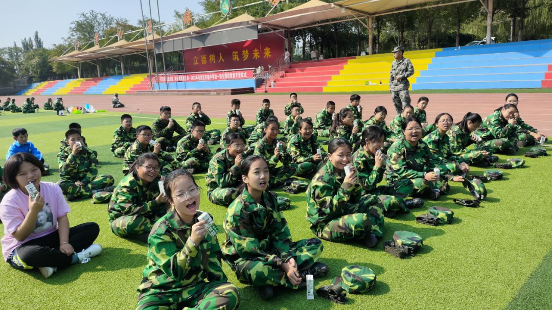 乌达区实验中学