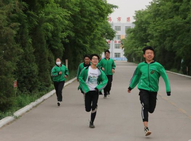 乌海市第十五中学